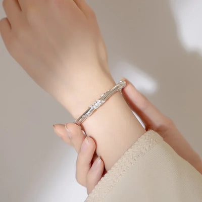 High-quality New Flower Leaf Pattern Real S999 Pure Silver Retro Jewelry Smooth Surface Woman Bracelet Openings Mother's Gift